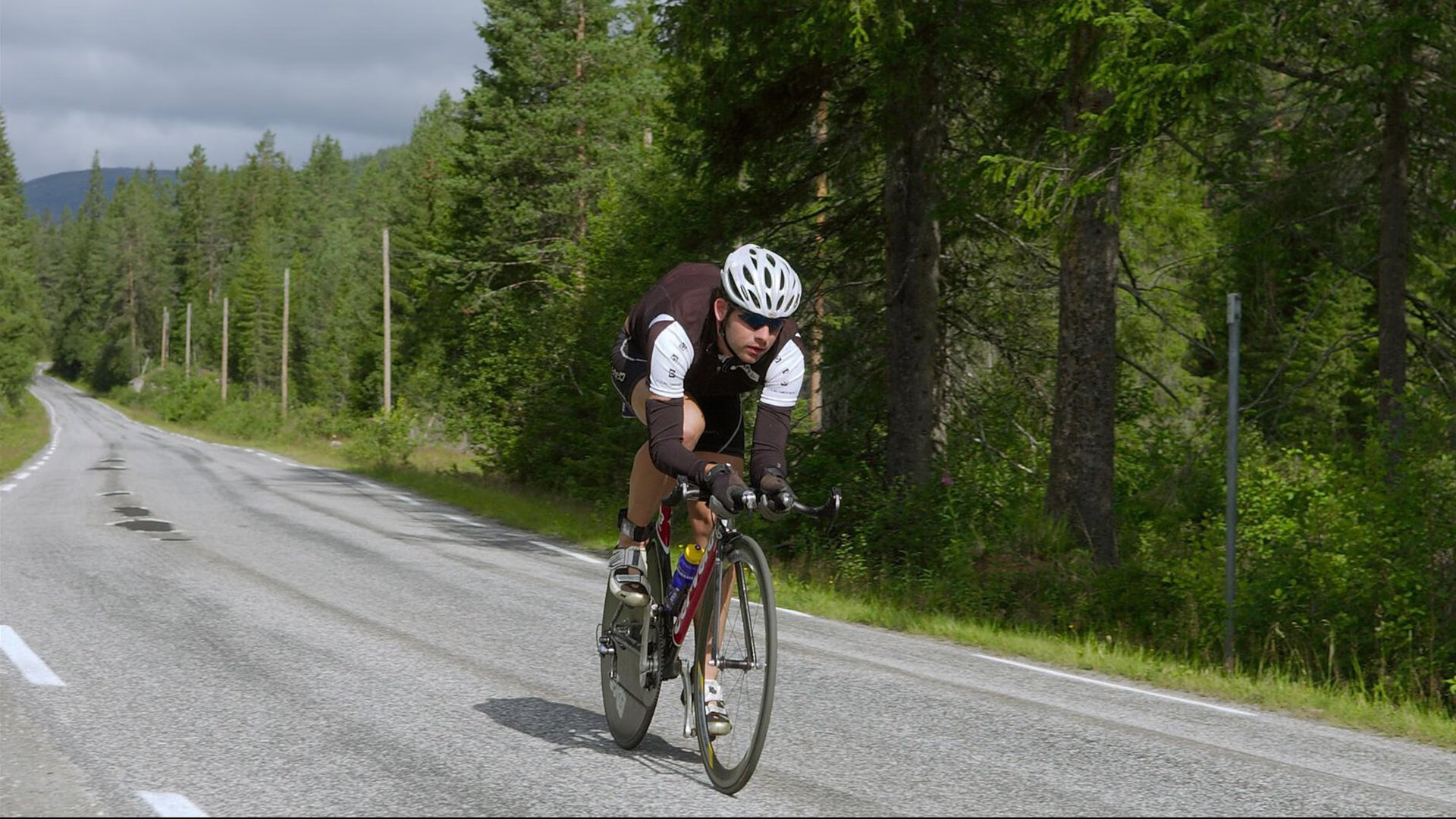 归化球员助力中国足球,未来之路如何走?