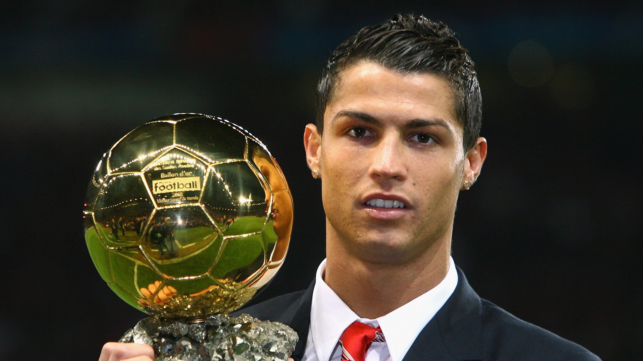 英超争冠白热化,曼城、阿森纳、利物浦上演终极对决